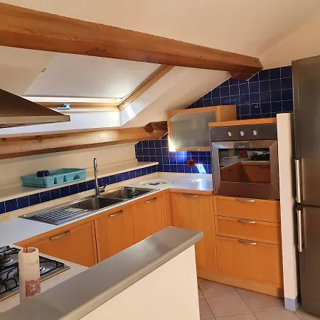 La Mansarda Apartment *
